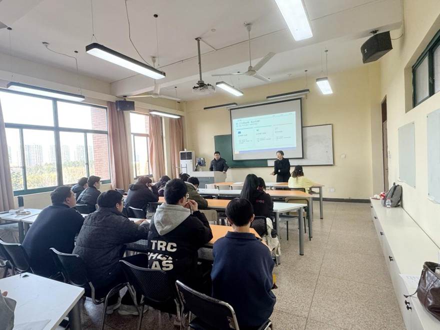 04cbf236fe9443aa60f329ac3e8cd86b